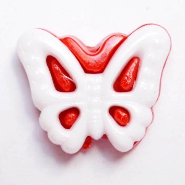 Knopf Schmetterling mit weißer Umrandung, rot